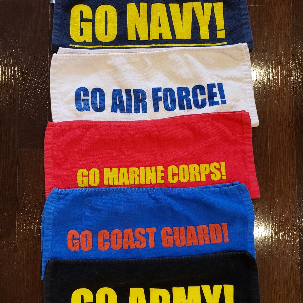 Set of 5 military hand towels